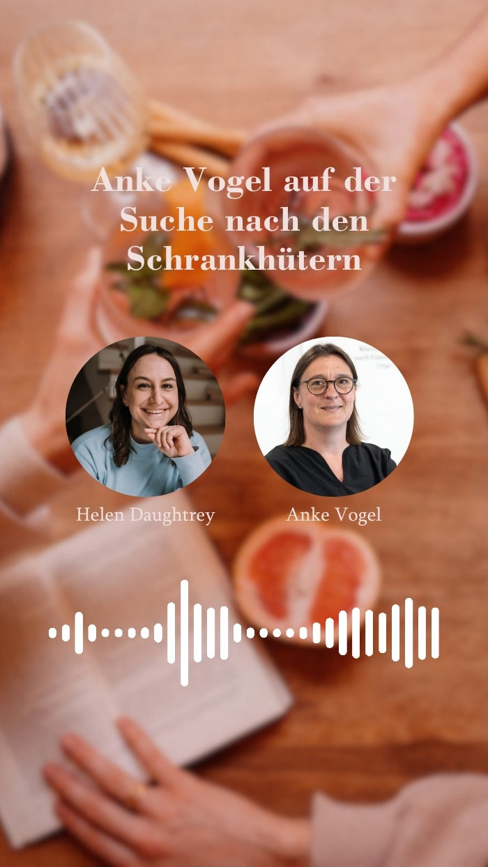 Anke Vogel auf der Suche nach den Schrankhütern